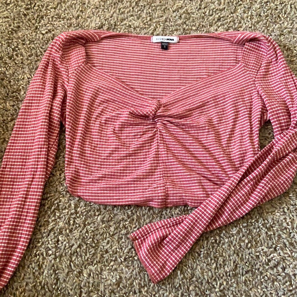 Cropped long sleeve shirt